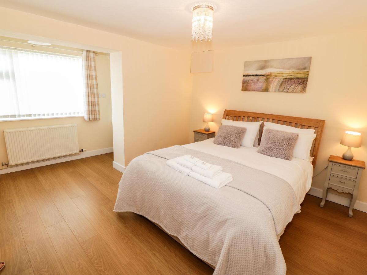 Llain Mai Apartamento Llangefni Exterior foto